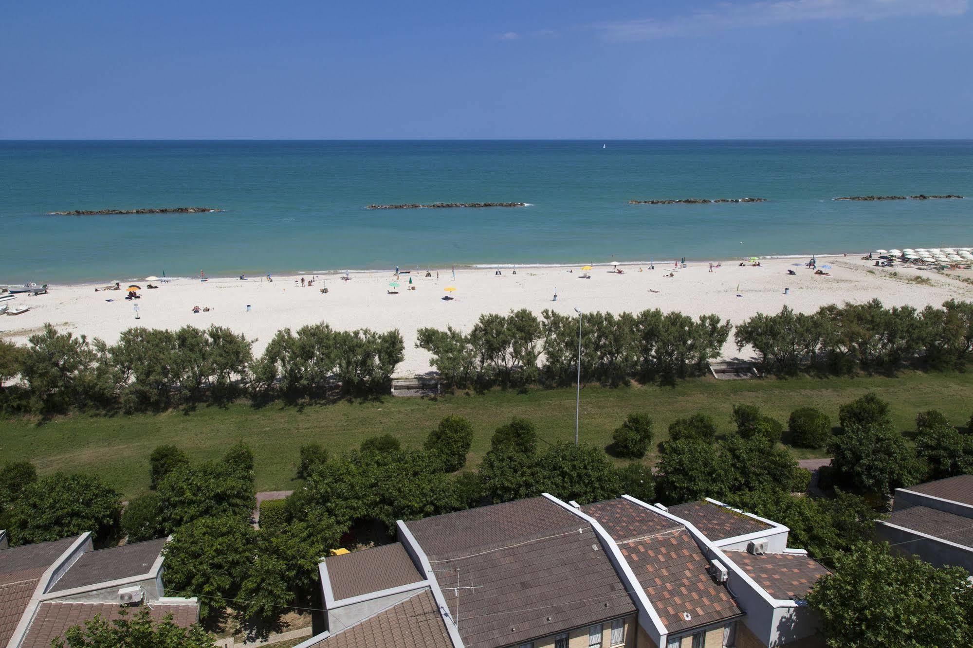Residence Casabianca Порто-Сан-Джорджо Экстерьер фото